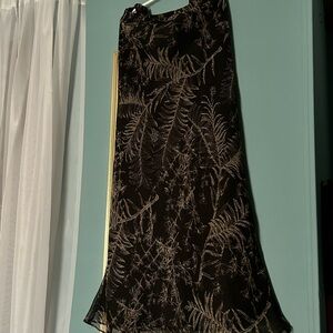 Elegant Black and Gold Women's Skirt